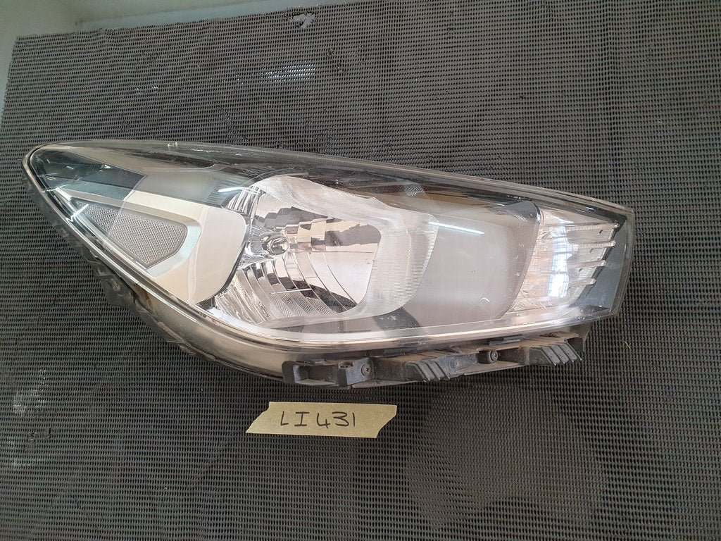 KIA Rio IV Right Headlight