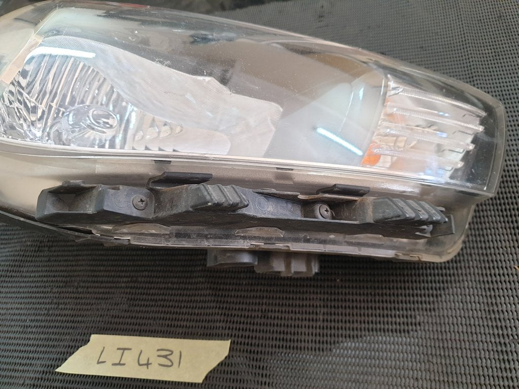 KIA Rio IV Right Headlight