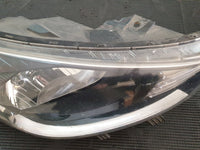 KIA Rio IV Right Headlight