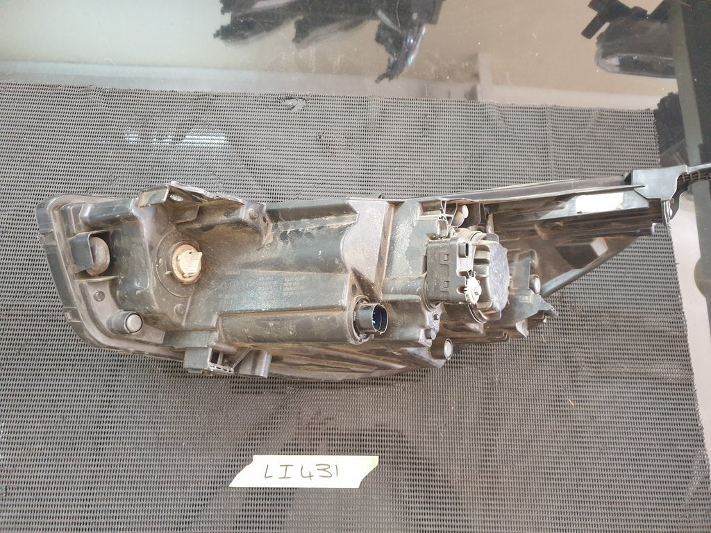 KIA Rio IV Right Headlight