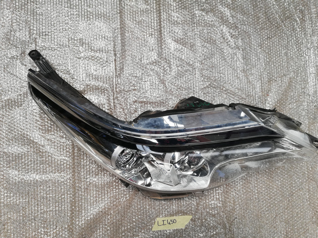 Toyota Fortuner YF4 2019 Right Headlight