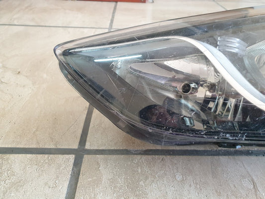 Hyundai Elantra 2011, 2012, 2013 Left Headlight