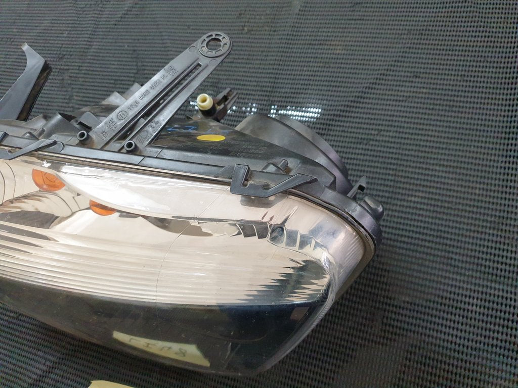 Renault Duster Left Headlight