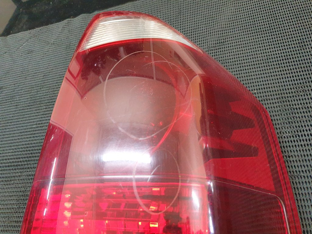 Mitsubishi Pajero 2003, 2004, 2005 Right Rear Taillight