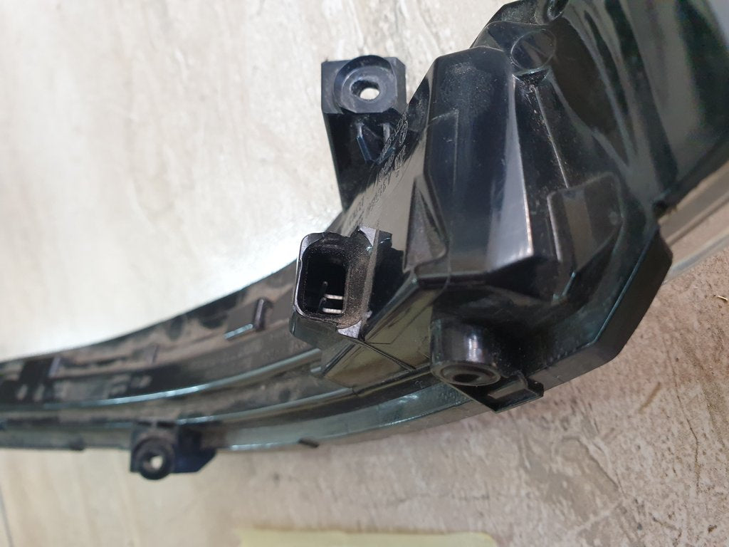 Mercedes-Benz C-Class W205, S205, C205 Right Outer Mirror Indicator Light