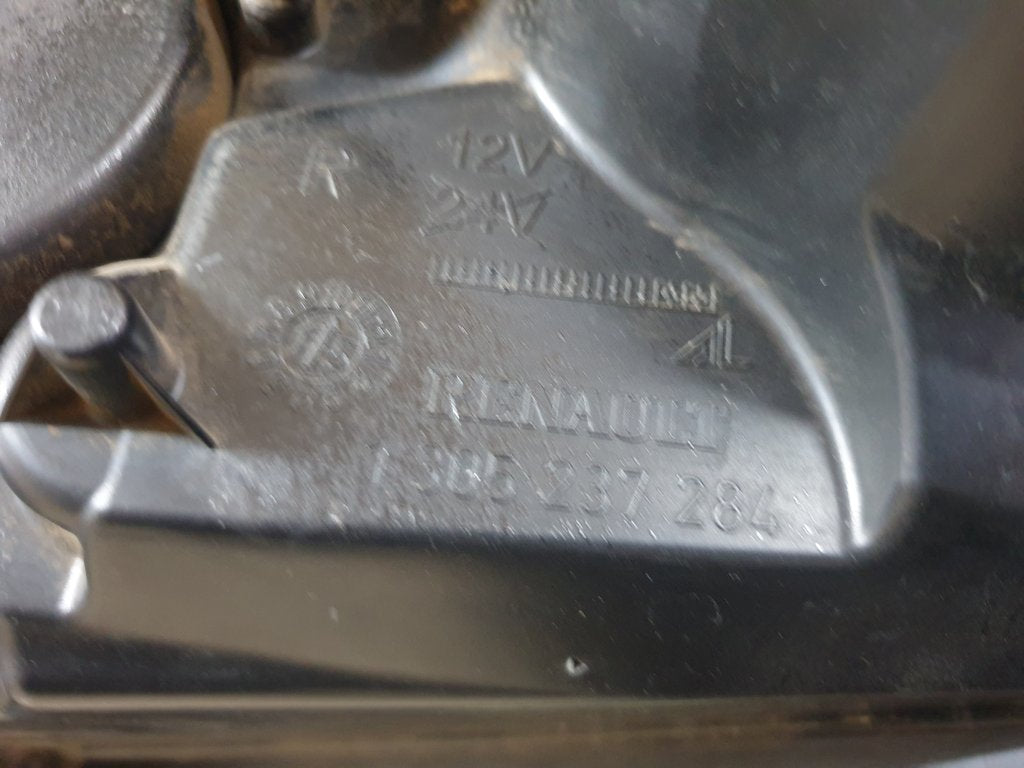 Renault Duster Right Headlight