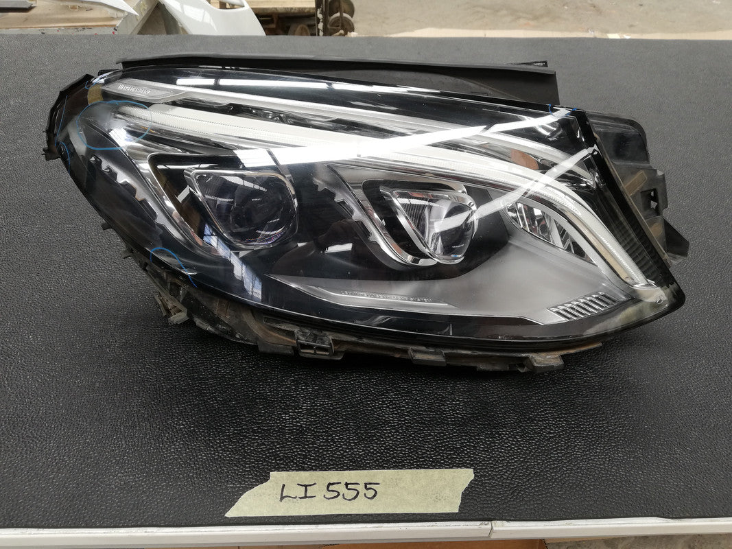 Mercedes-Benz GLE W166, 300 D 4MATIC 2016 Right Headlight