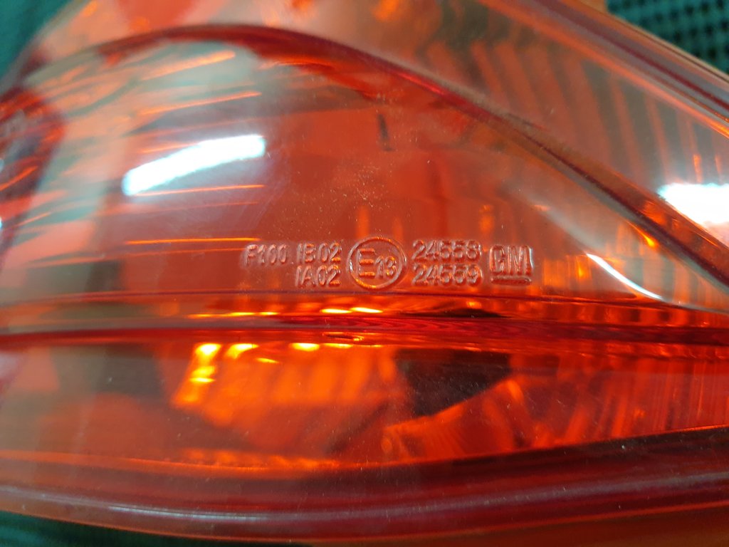 Original Used Opel Astra Right Rear Reflector