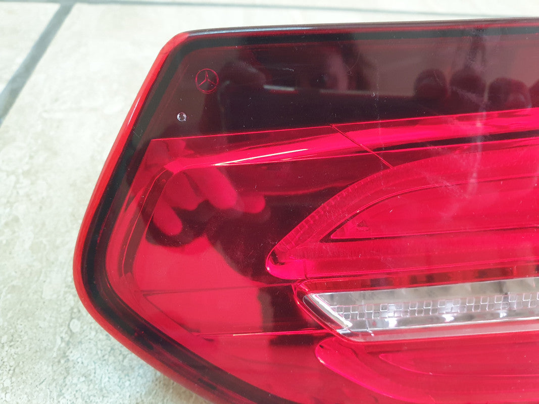 Mercedes-Benz GLE C292 Right Rear Taillight