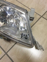 Toyota Hilux D4D Right Headlight
