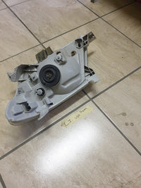 Toyota Hilux D4D Right Headlight