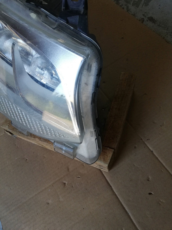 Mercedes-Benz Sprinter W907, 2021 Right Headlight