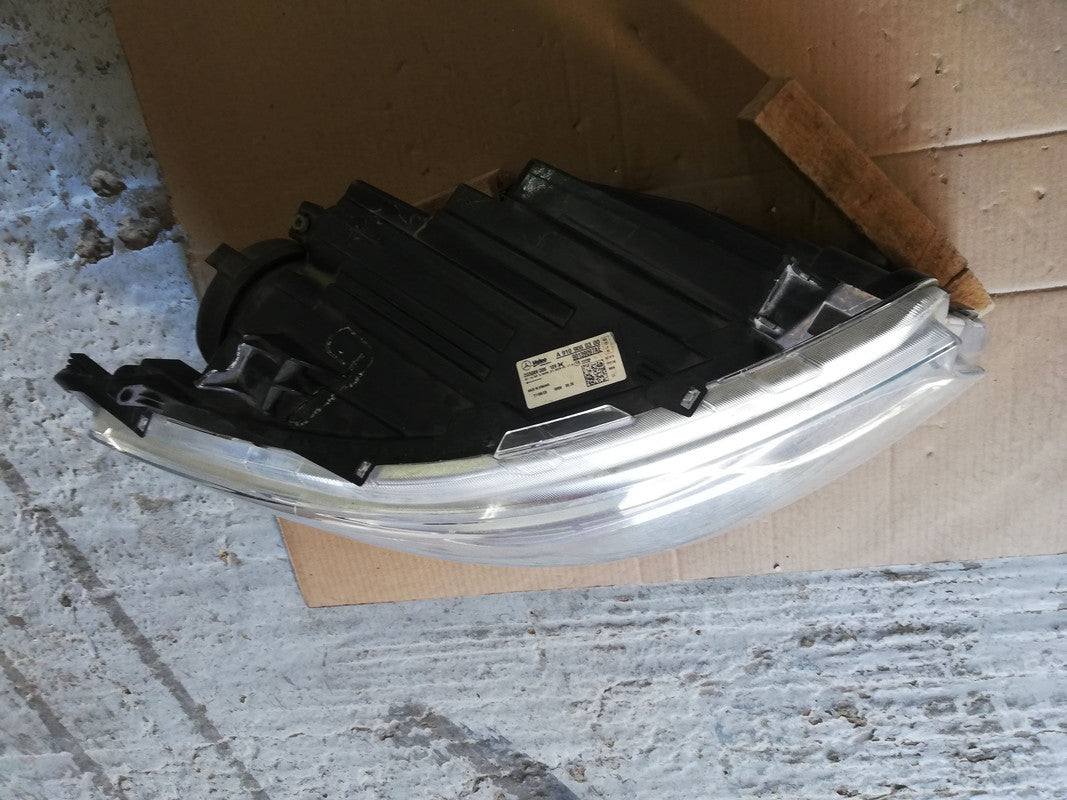 Mercedes-Benz Sprinter W907, 2021 Right Headlight
