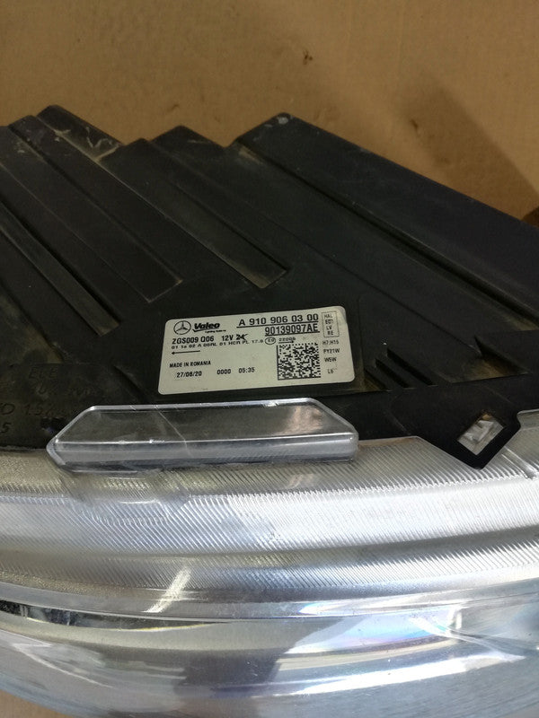 Mercedes-Benz Sprinter W907, 2021 Right Headlight
