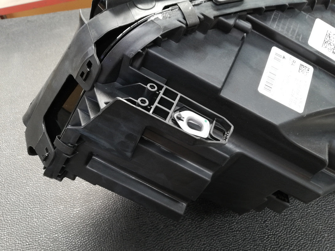 Mercedes-Benz GLA W156 2019 Right Headlight