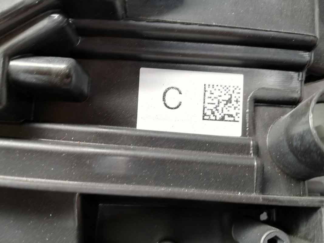 Mercedes-Benz GLA W156 2019 Right Headlight