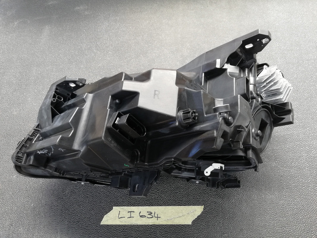 Mercedes-Benz GLA W156 2019 Right Headlight