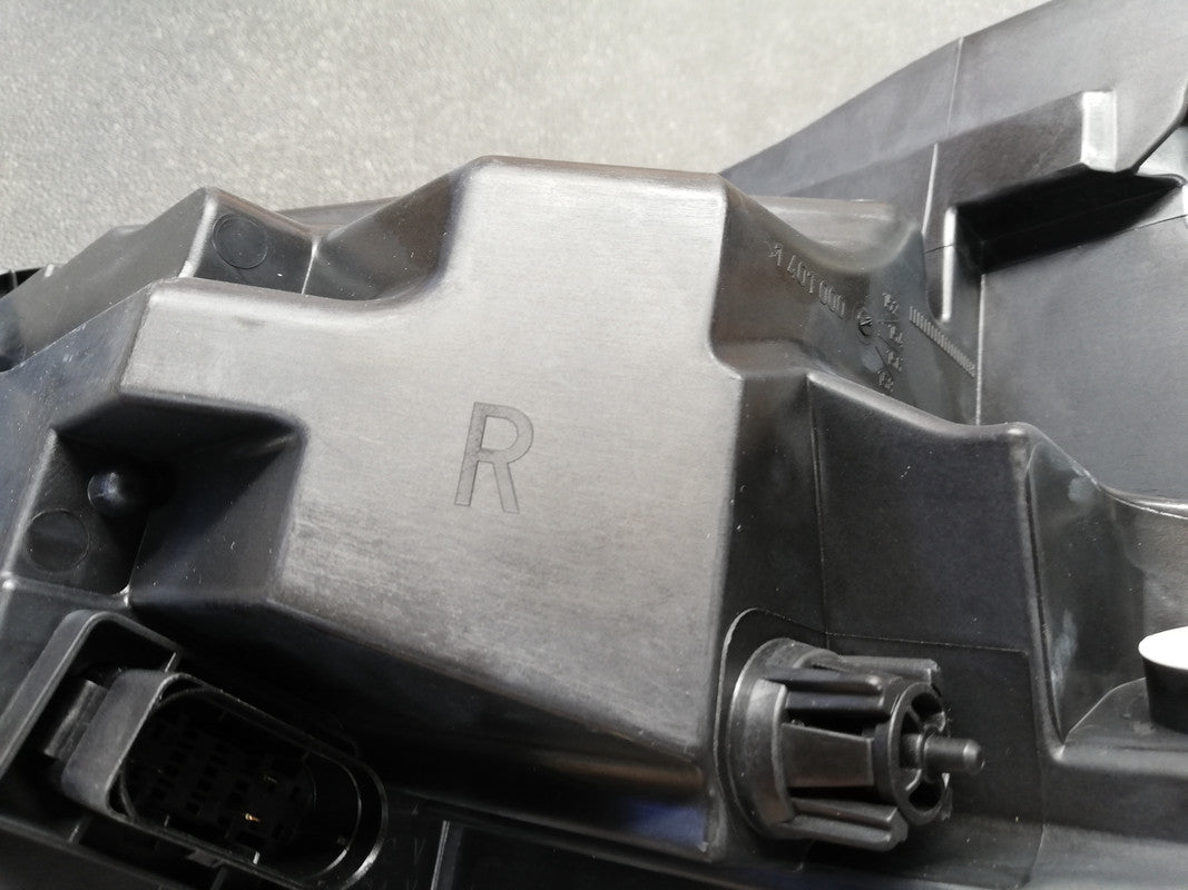 Mercedes-Benz GLA W156 2019 Right Headlight