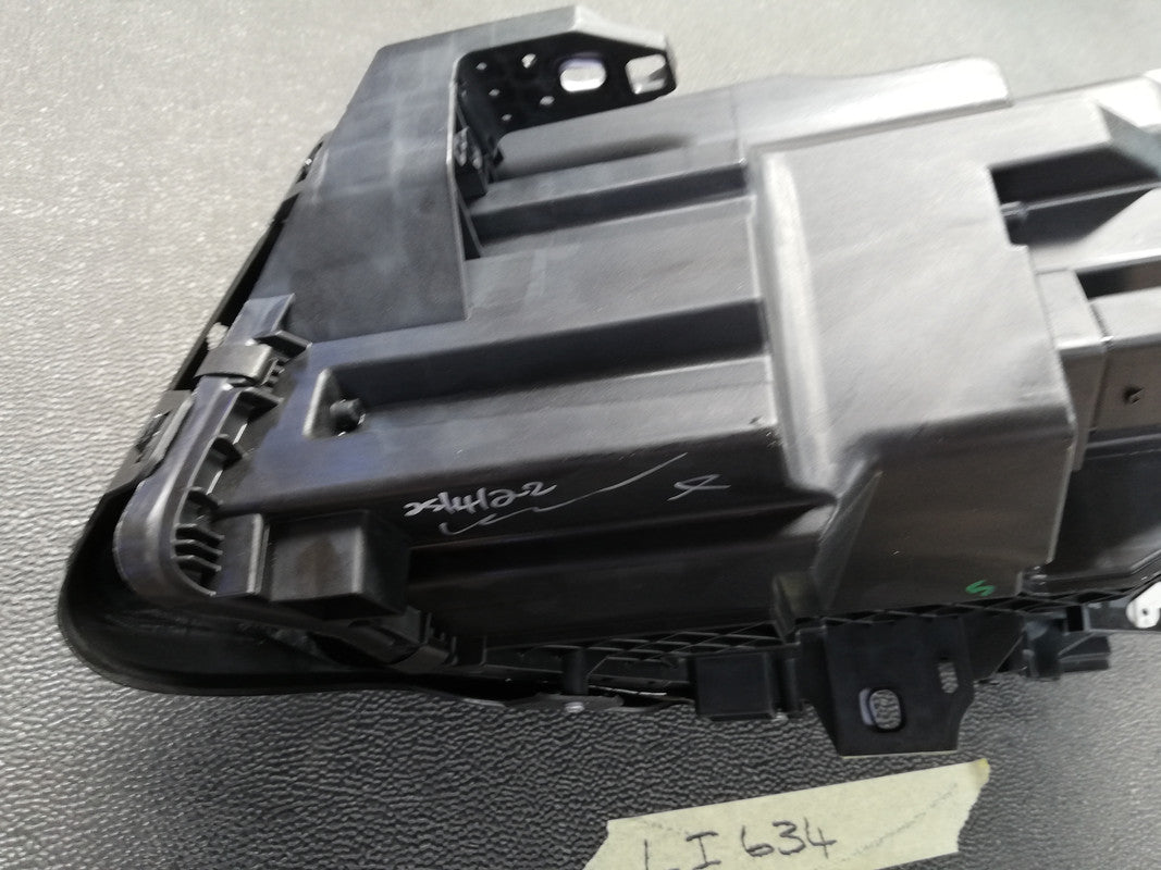 Mercedes-Benz GLA W156 2019 Right Headlight