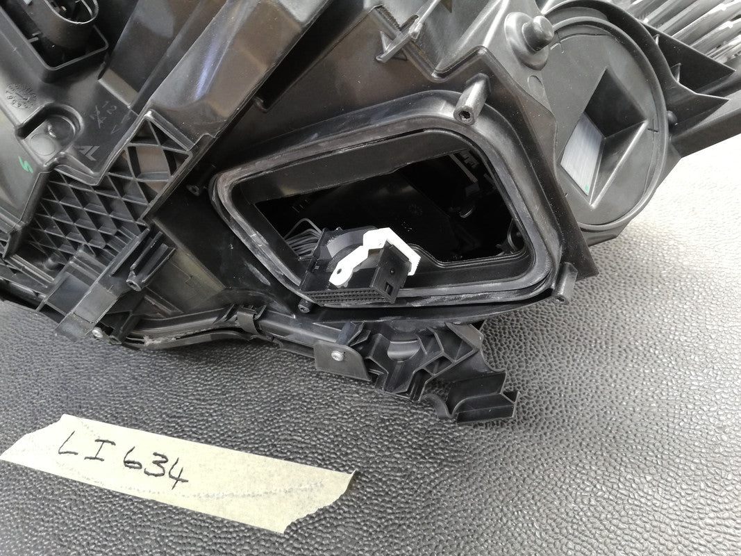 Mercedes-Benz GLA W156 2019 Right Headlight