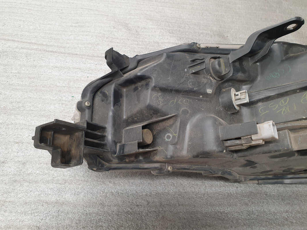 Toyota Fortuner 2.8GD 2016 Right Headlight