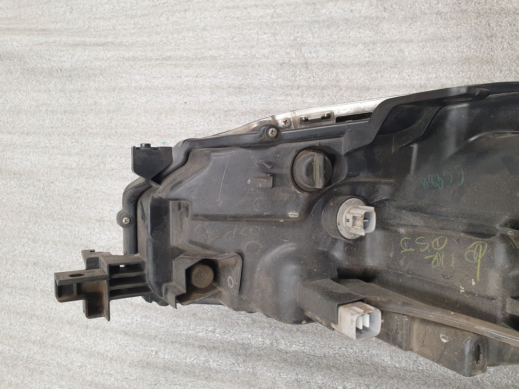 Toyota Fortuner 2.8GD 2016 Right Headlight