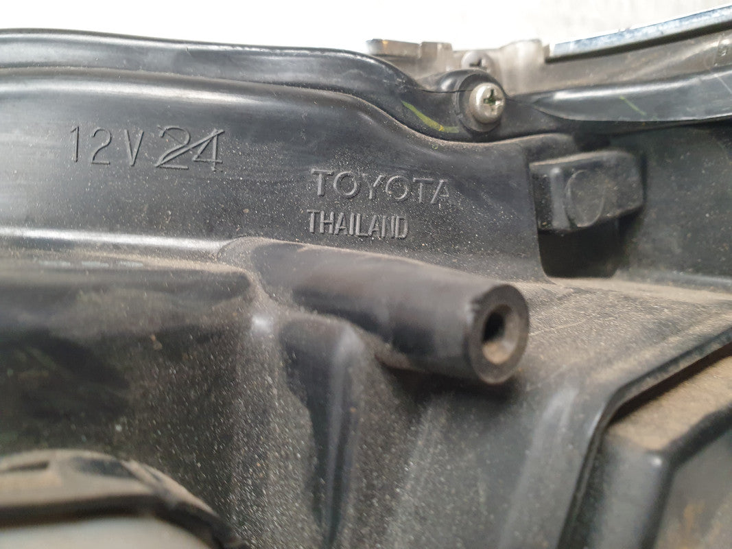 Toyota Fortuner 2.8GD 2016 Right Headlight