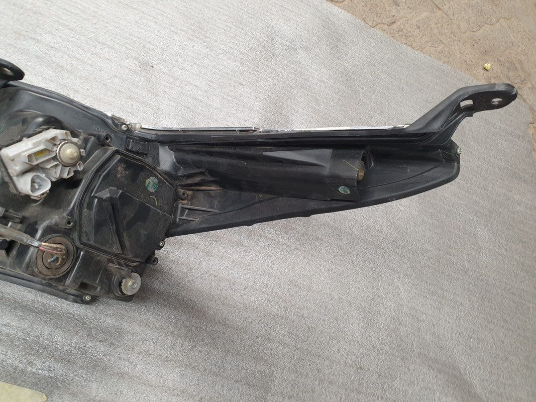 Toyota Fortuner 2.8GD 2016 Right Headlight