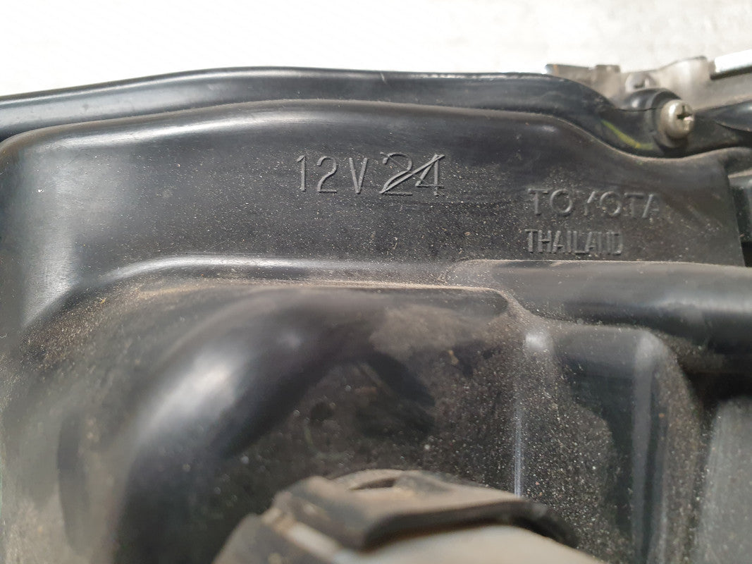 Toyota Fortuner 2.8GD 2016 Right Headlight