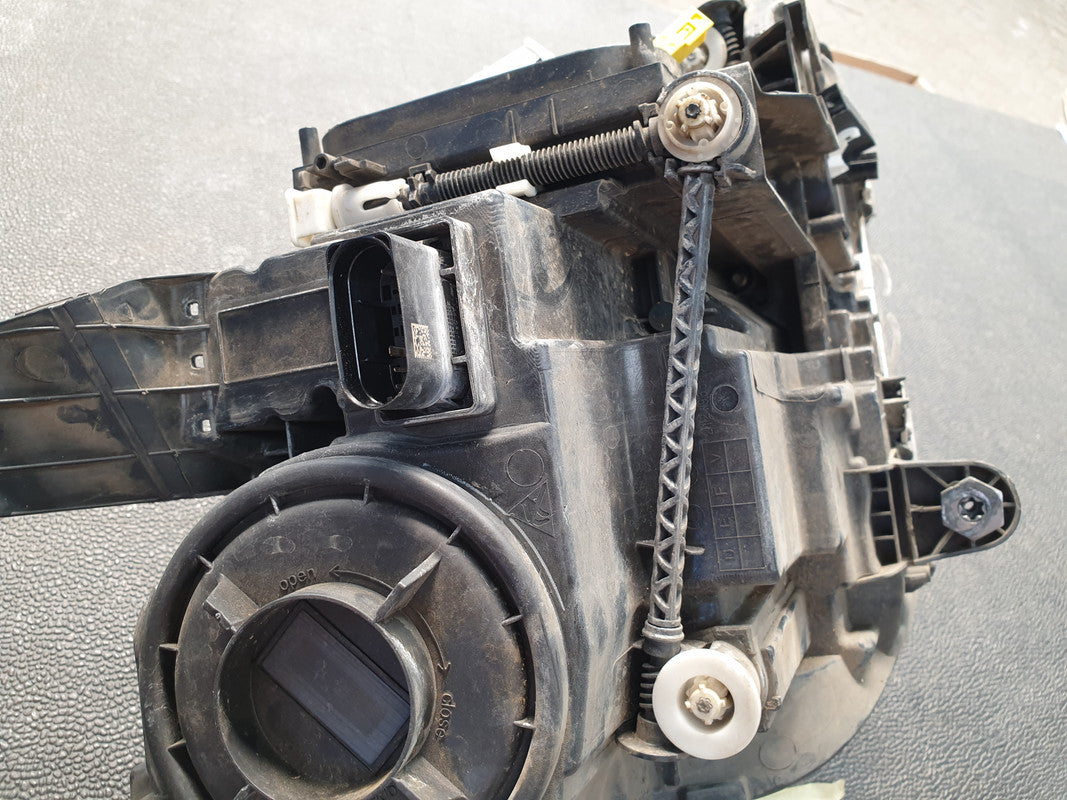 Mercedes-Benz GLE W167 Left Headlight