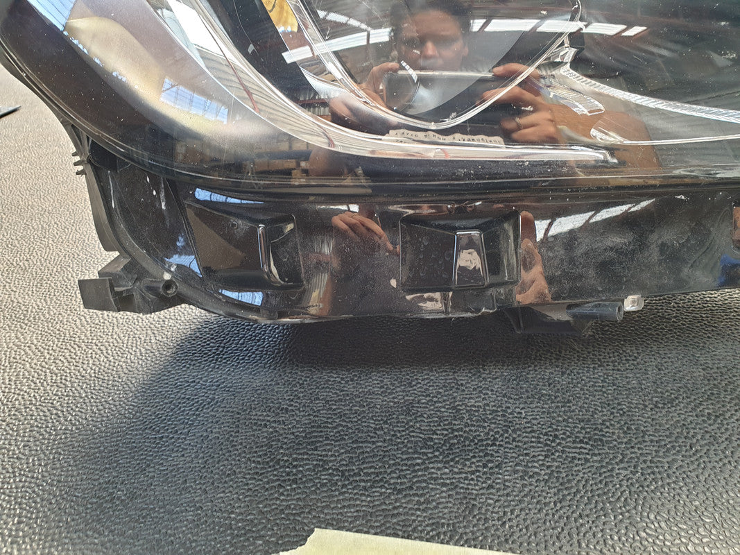 Mercedes-Benz A-Class W176 Right Headlight