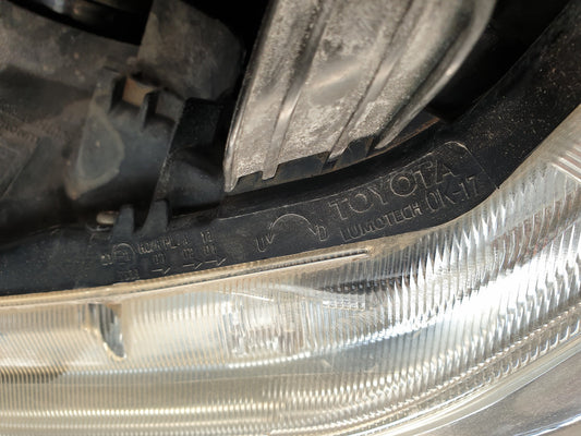 Toyota Hilux D4D Left Headlight