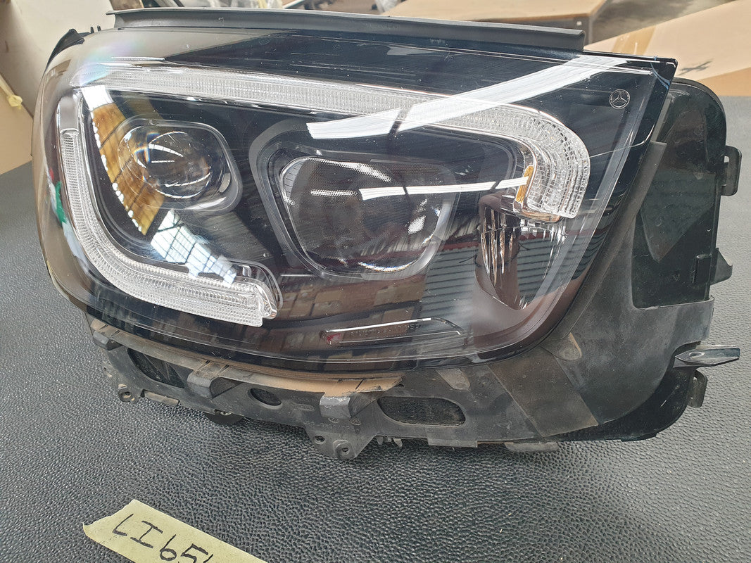 Mercedes-Benz GLC W253, 220 D 2021 Right Headlight