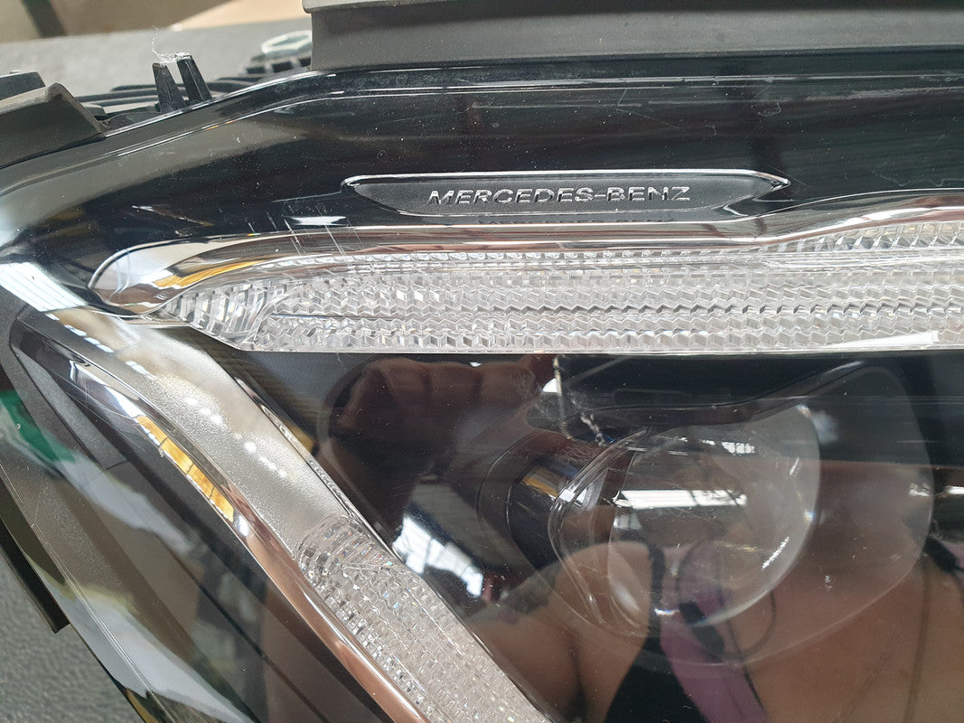 Mercedes-Benz GLC W253, 220 D 2021 Right Headlight