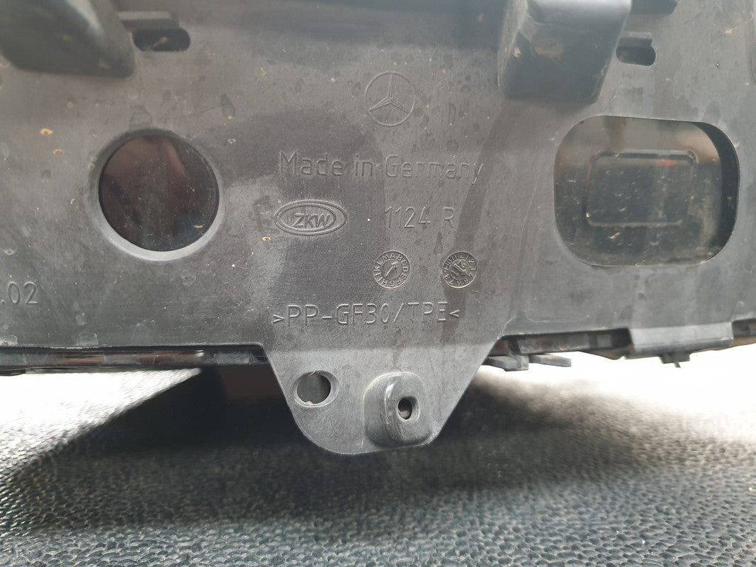 Mercedes-Benz GLC W253, 220 D 2021 Right Headlight