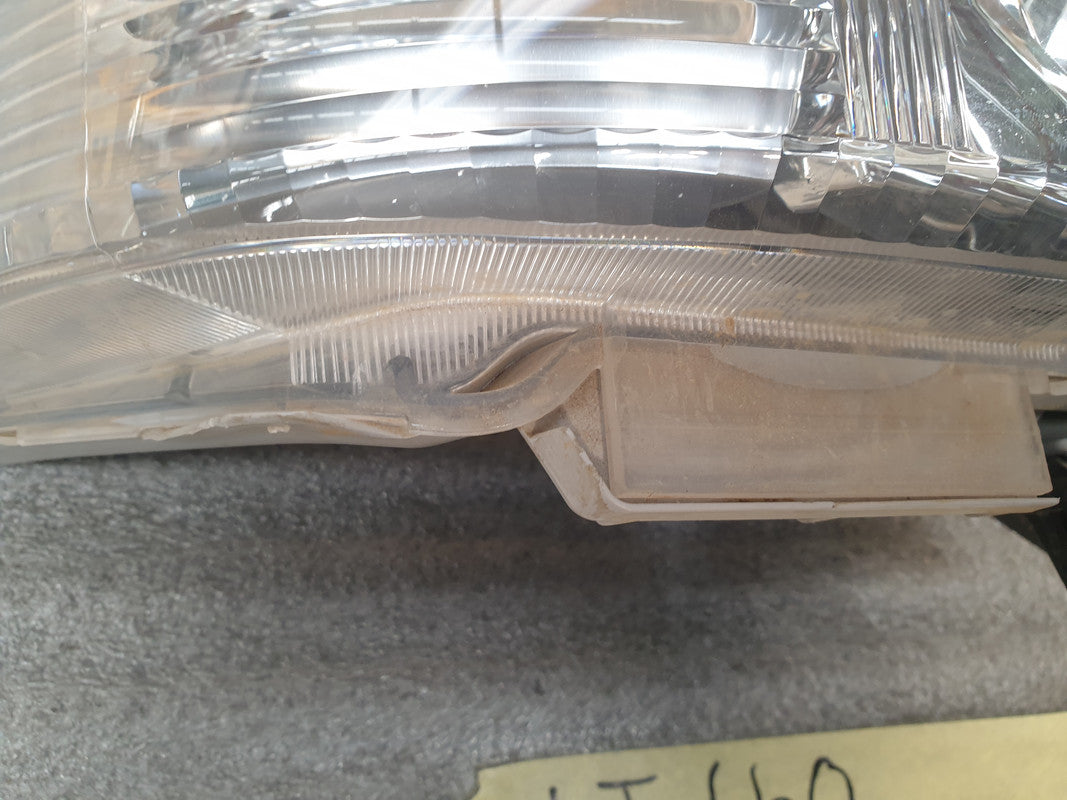 Toyota Quantum Right Headlight