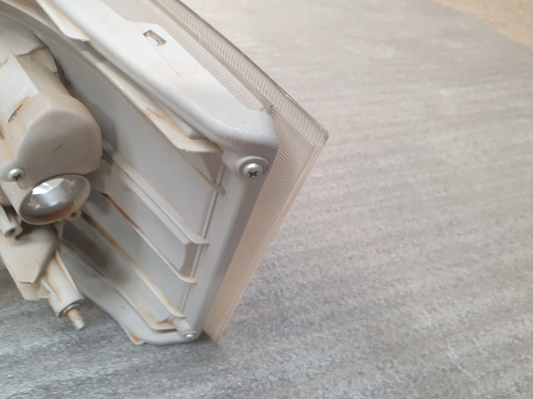 Toyota Quantum Right Headlight