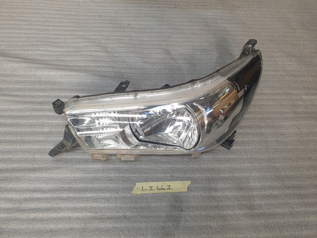 Toyota Hilux SRX 2019 Left Headlight