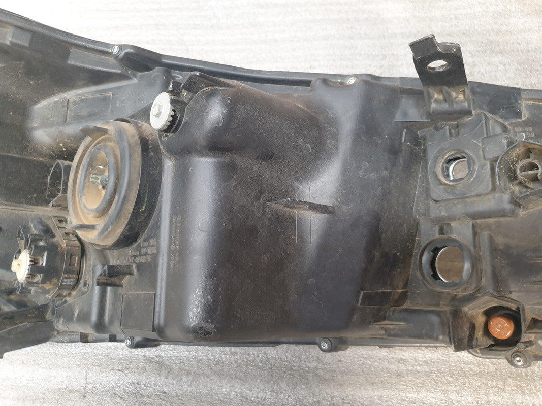 Toyota Hilux SRX 2019 Left Headlight