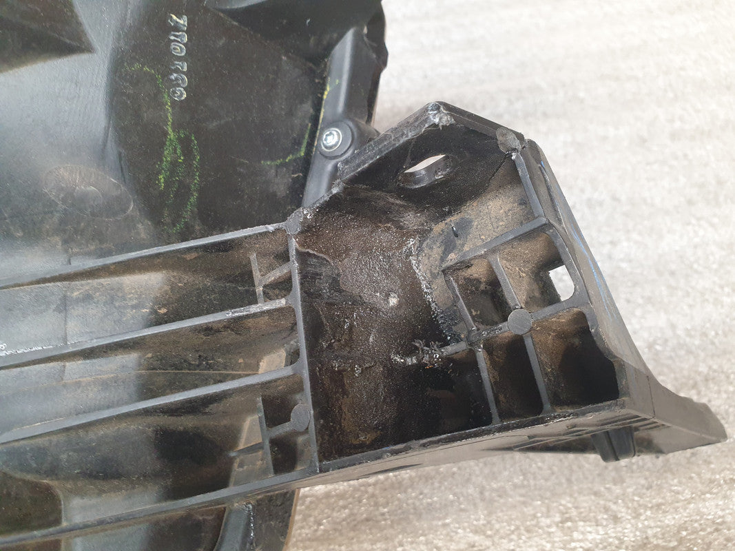 Toyota Hilux SRX 2019 Left Headlight