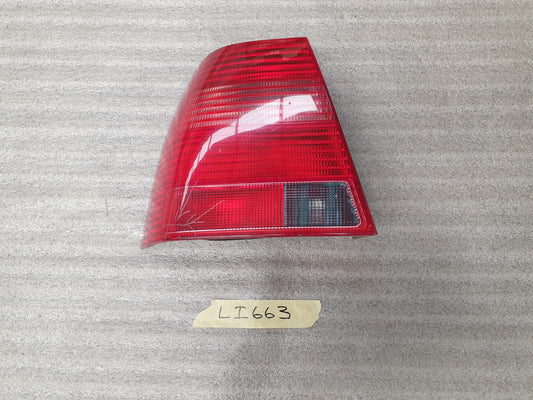 Volkswagen Jetta 4 2005 Left Taillight