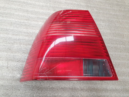 Volkswagen Jetta 4 2005 Left Taillight