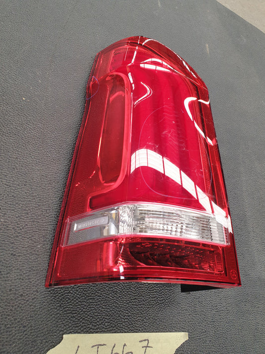 Mercedes-Benz V-Class W447, V 250 B Left Taillight