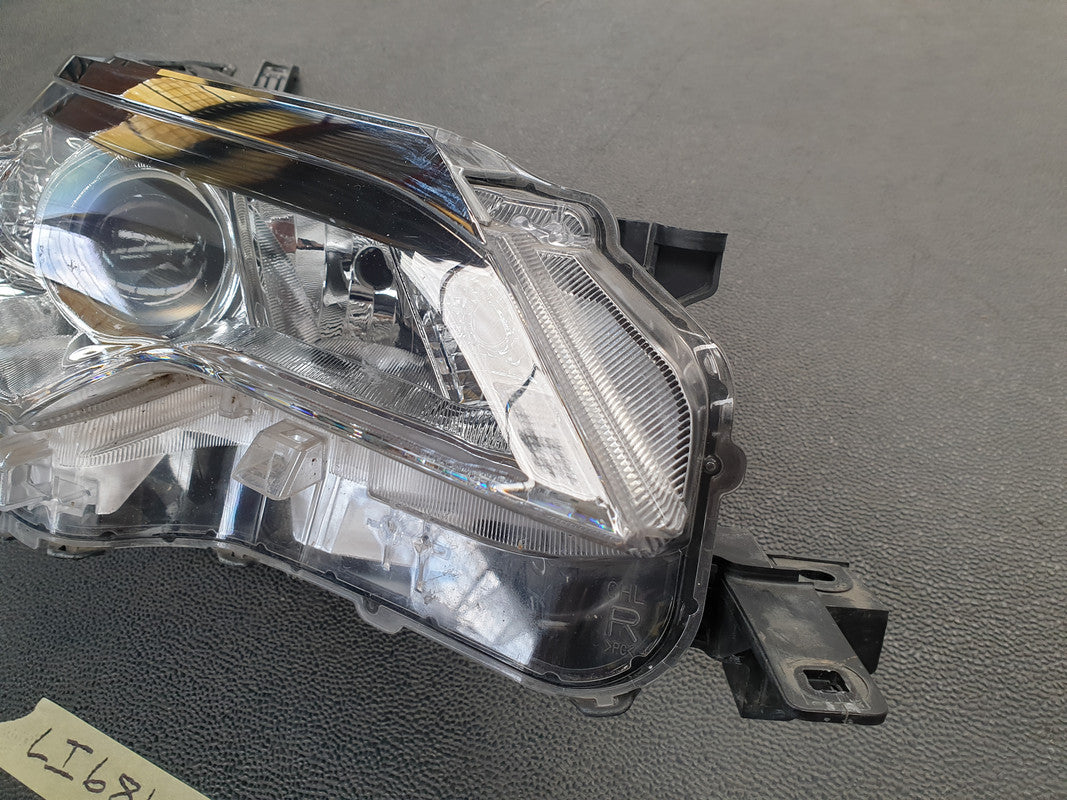 Toyota Fortuner 2018 Right Headlight