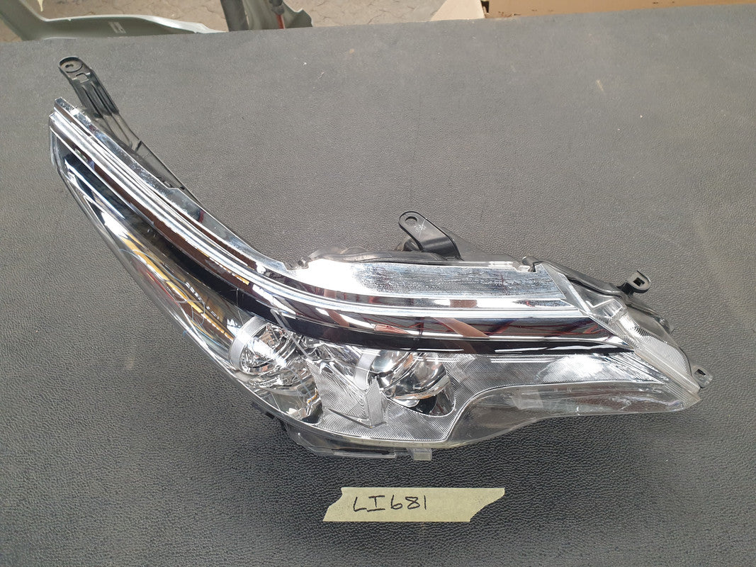 Toyota Fortuner 2018 Right Headlight