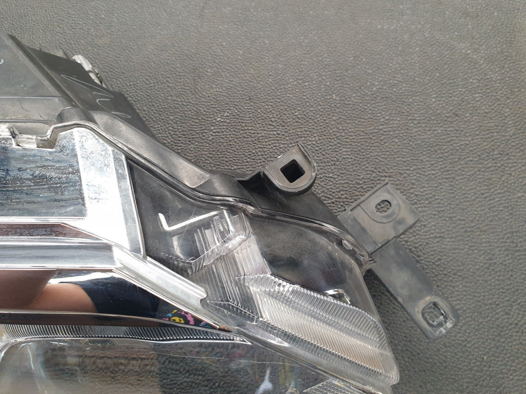 Toyota Fortuner 2018 Right Headlight
