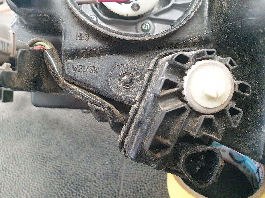 Toyota Fortuner 2018 Right Headlight