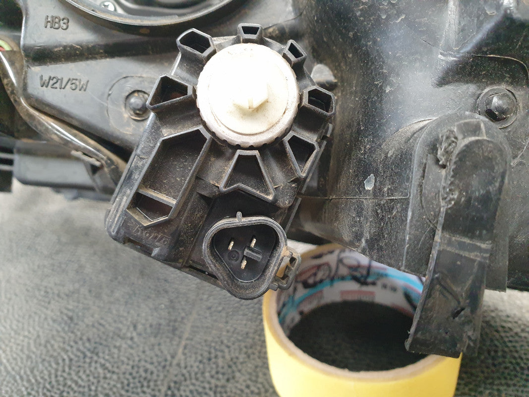 Toyota Fortuner 2018 Right Headlight