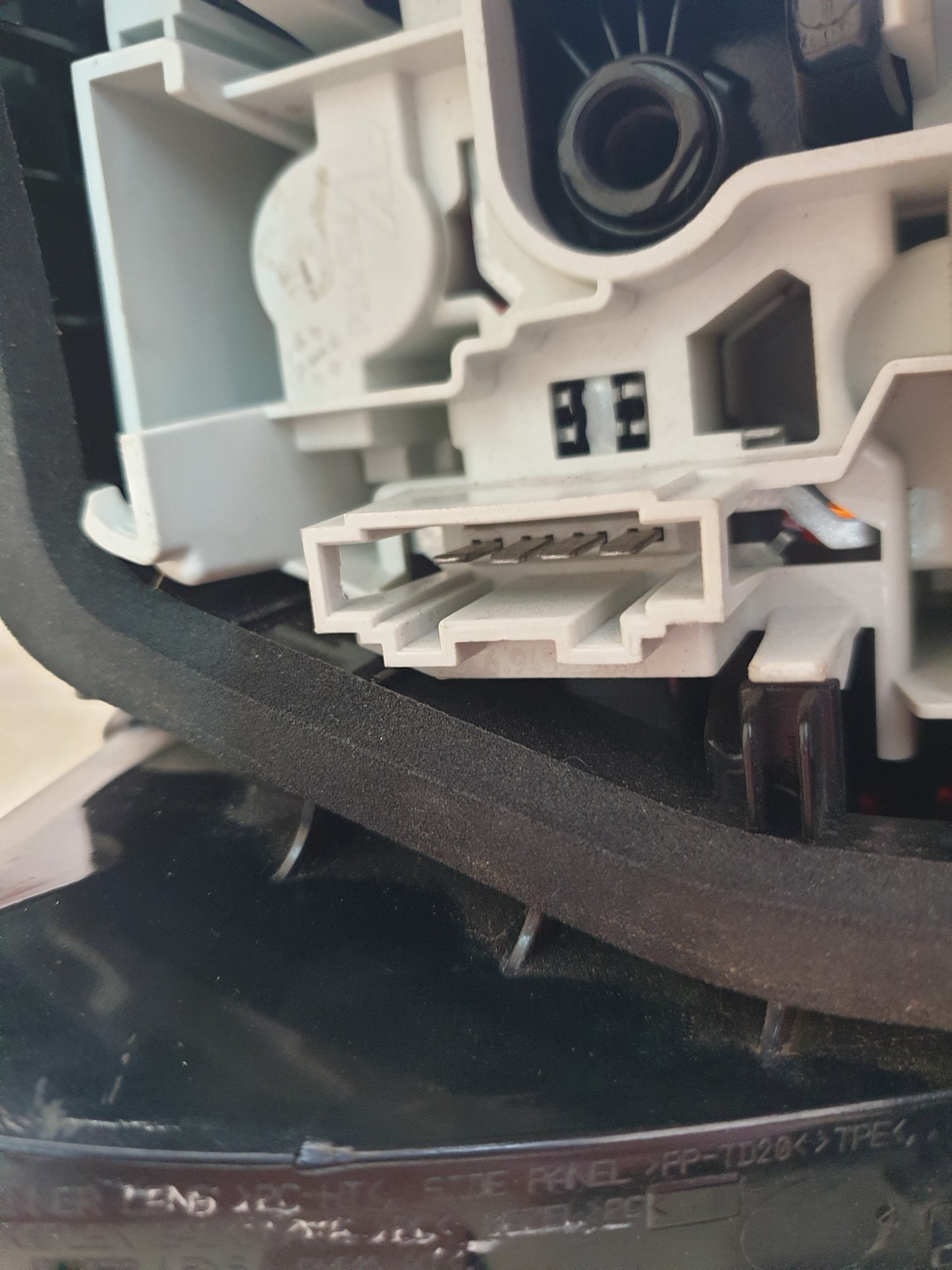 Volkswagen Jetta 2018 Right Rear Taillight