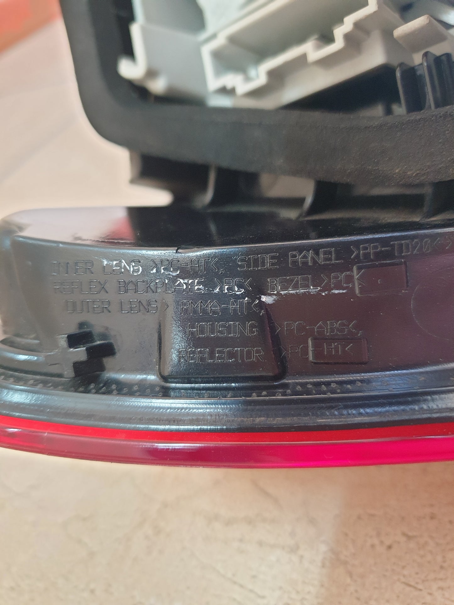 Volkswagen Jetta 2018 Right Rear Taillight